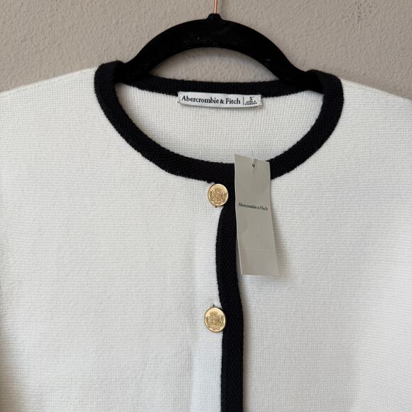 NWT NEW Abercrombie & Fitch White Contrast Trim Sweater Jacket Size S - Picture 4 of 6